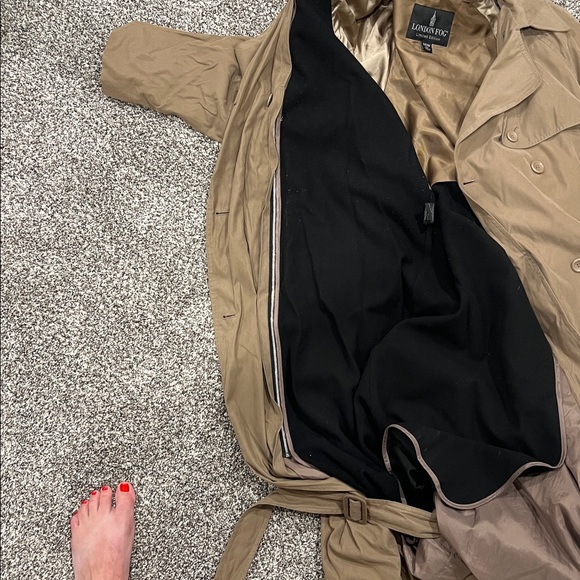 London Fog limited edition belted trench coat - Picture 4 of 4